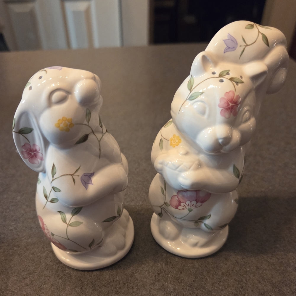Summer Chintz ceramic rabbit and squirrel salt and pepper shakers set.